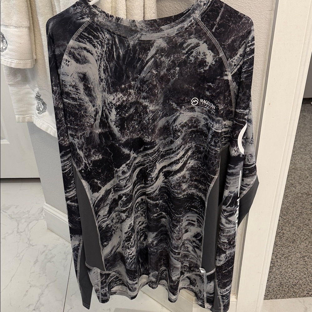 Magellan Outdoors Women's Marble Pattern Long Sleeve Tee